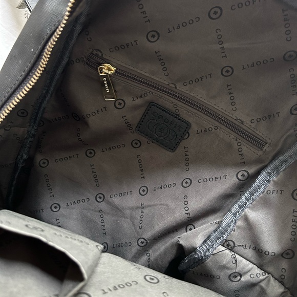 COOFIT black vinyl backpack - Picture 11 of 15